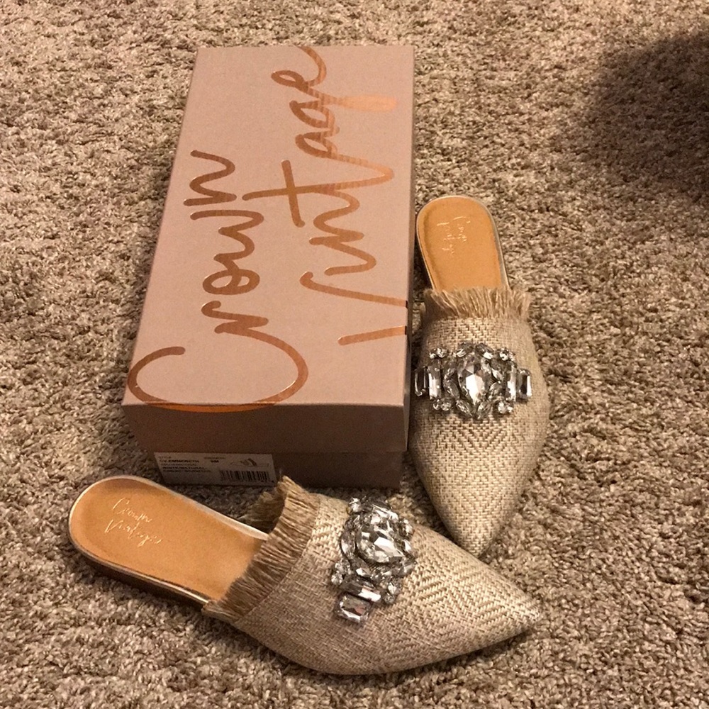 Crown Vintage mules